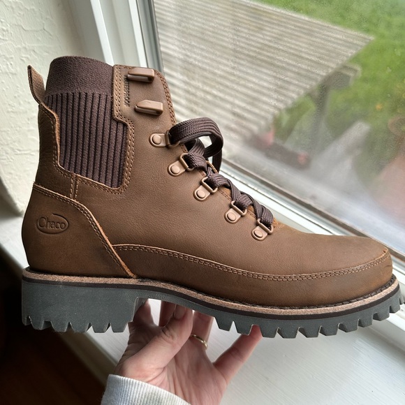 Chaco Fields Lace Waterproof Boots- Maple Brown, W7 - Picture 4 of 7